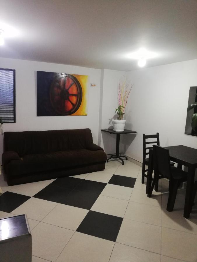 Hotel La Rueda Sr