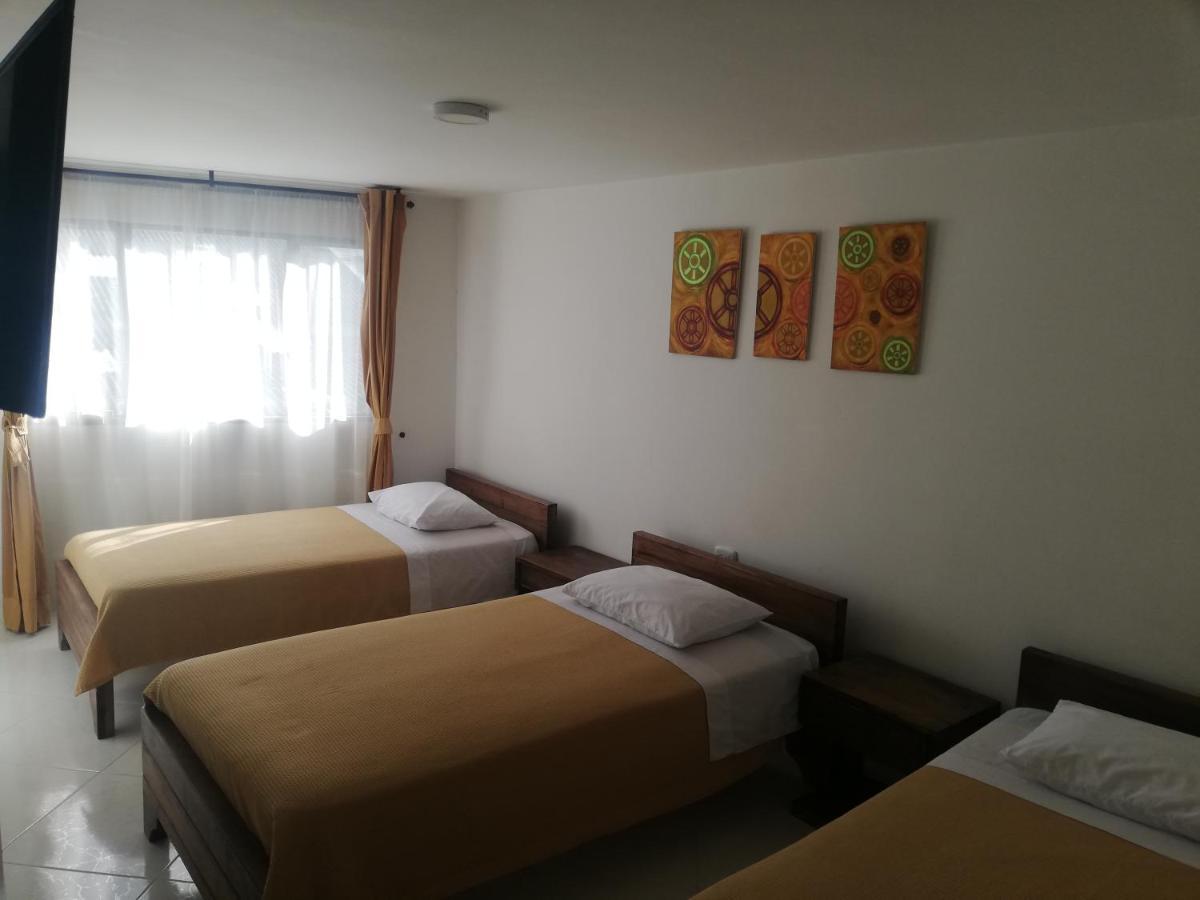 Hotel La Rueda Sr *